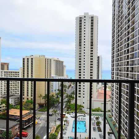 Апартаменти Waikiki Banyan 1812 Spacious Tropical Oasis Гонолулу Номер фото